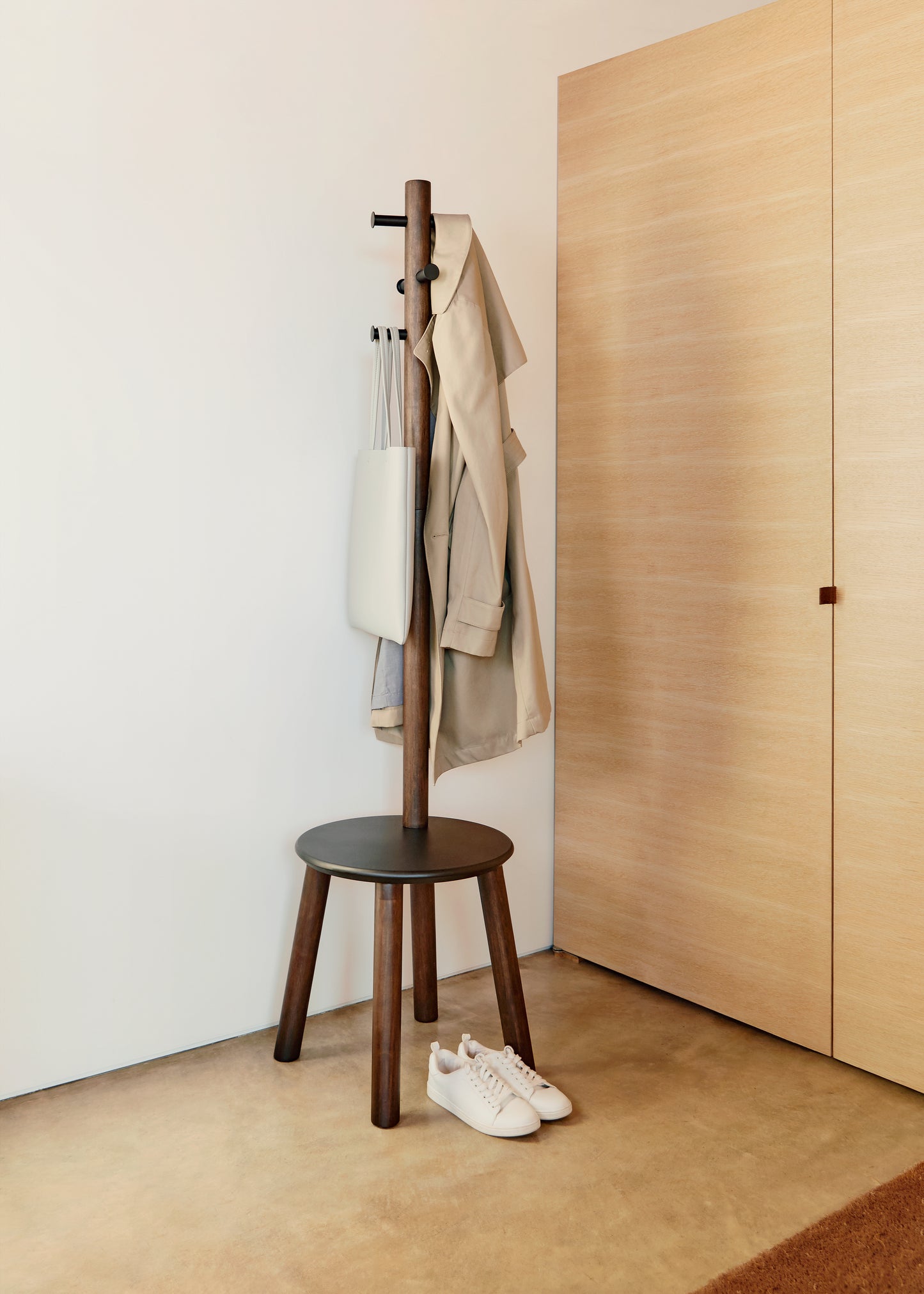 Umbra Pillar Stool and Coatrack